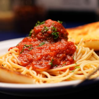 Kids Spaghetti & Meatball